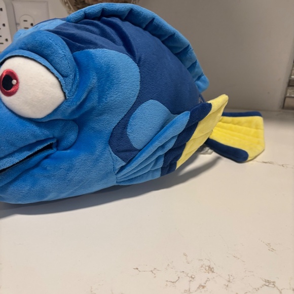 Dory Disney Store 13” Stuffed Plush Original Authentic Finding Nemo - Picture 3 of 8